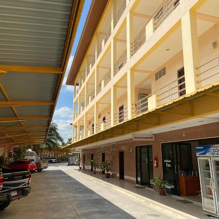Jirasin Hotel & Apartment Ranong Exteriér fotografie